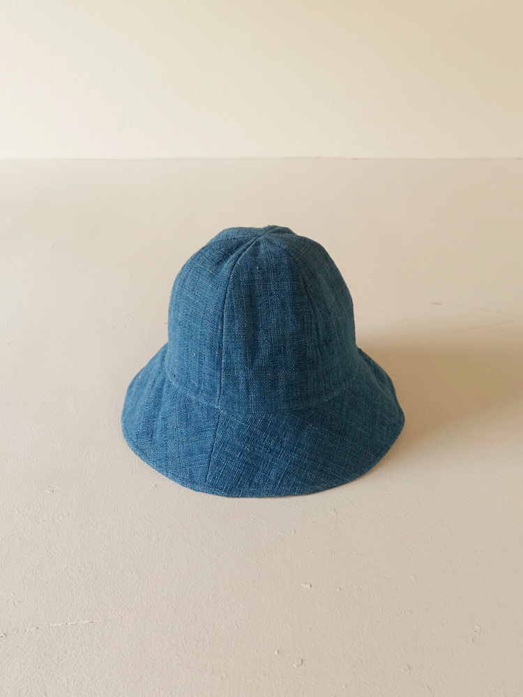 Hand-woven Buckethat (round)_Indigo Blue